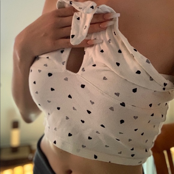 𝙷𝚎𝚊𝚛𝚝 𝙲𝚛𝚘𝚜𝚜𝚘𝚟𝚎𝚛 𝙲𝚛𝚘𝚙 𝚃𝚘𝚙 - Picture 2 of 3